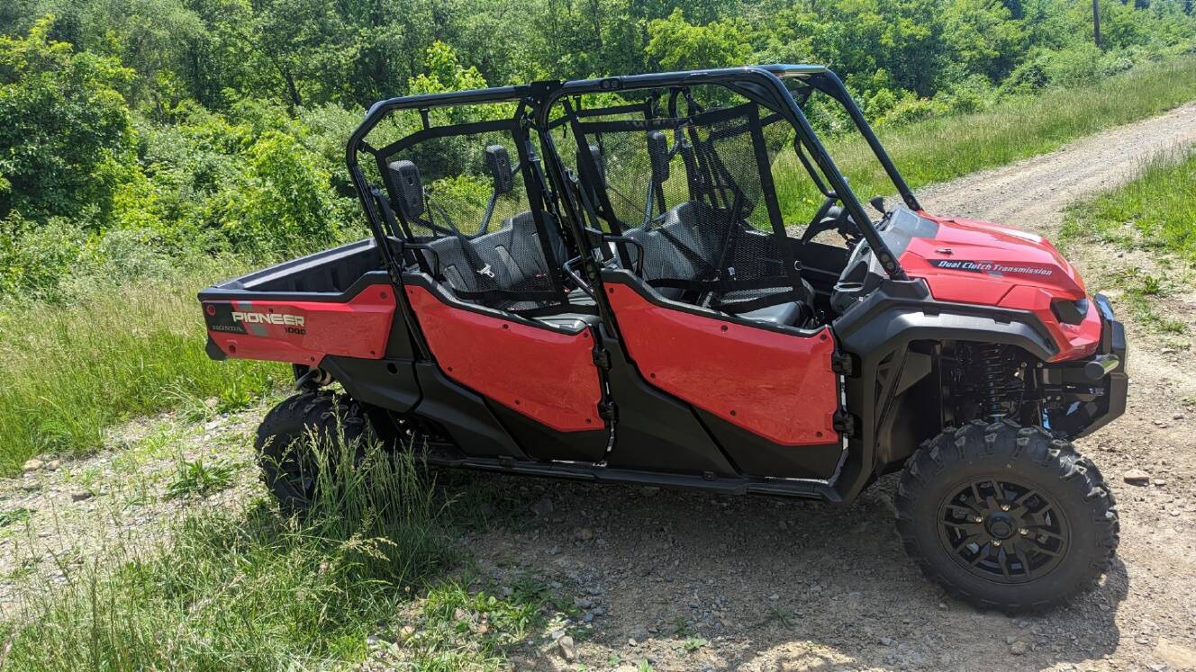 A photo of this 2025 Honda Pioneer 1000-6 Deluxe Crew