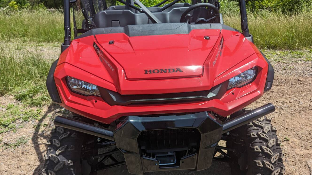 A photo of this 2025 Honda Pioneer 1000-6 Deluxe Crew
