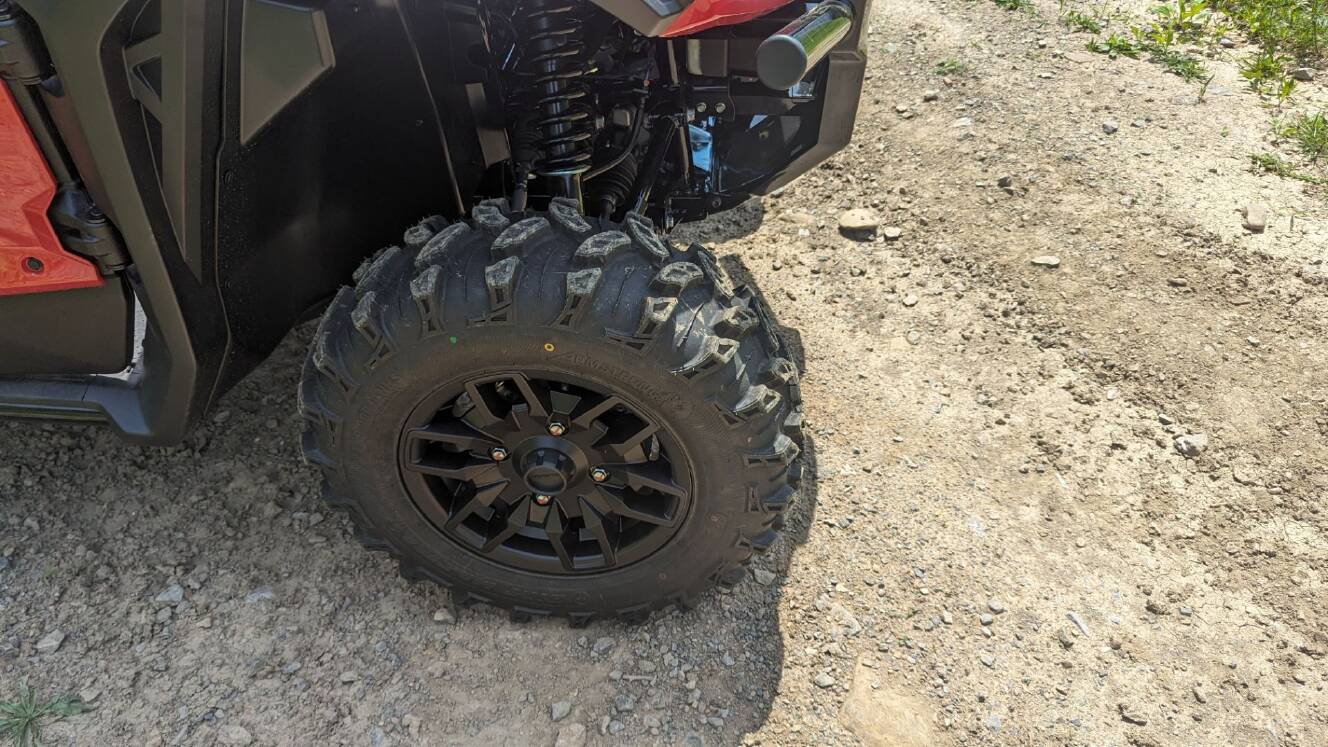 A photo of this 2025 Honda Pioneer 1000-6 Deluxe Crew