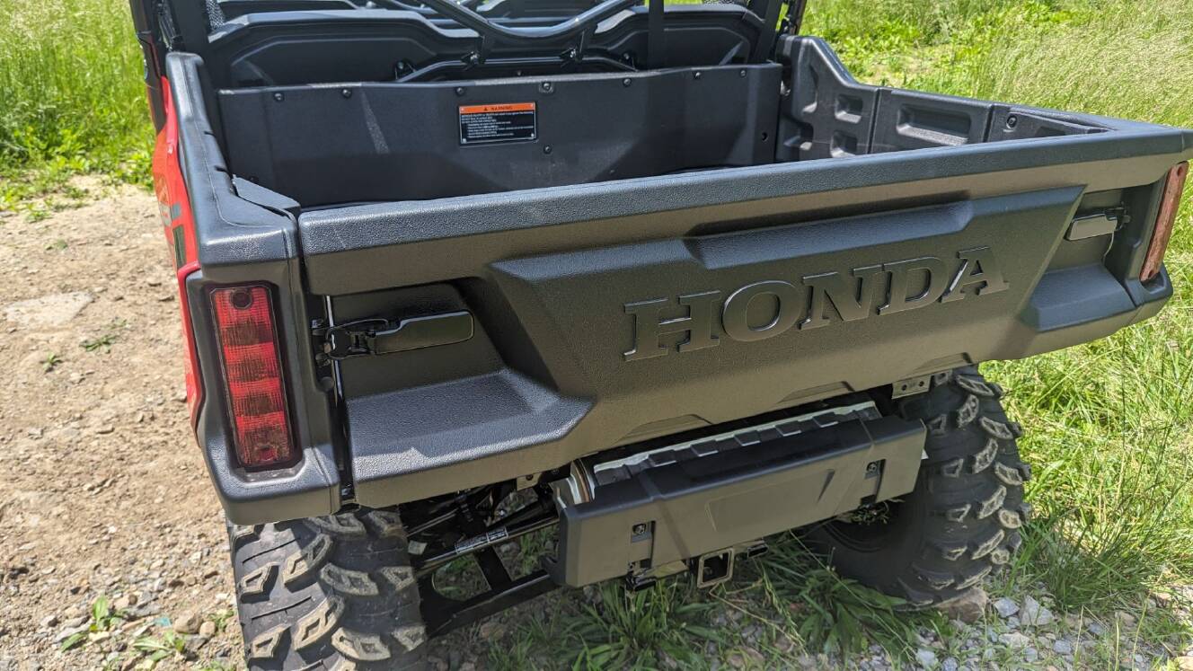 A photo of this 2025 Honda Pioneer 1000-6 Deluxe Crew