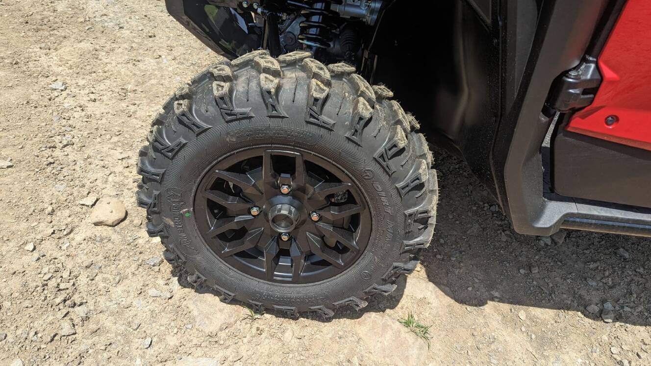 A photo of this 2025 Honda Pioneer 1000-6 Deluxe Crew