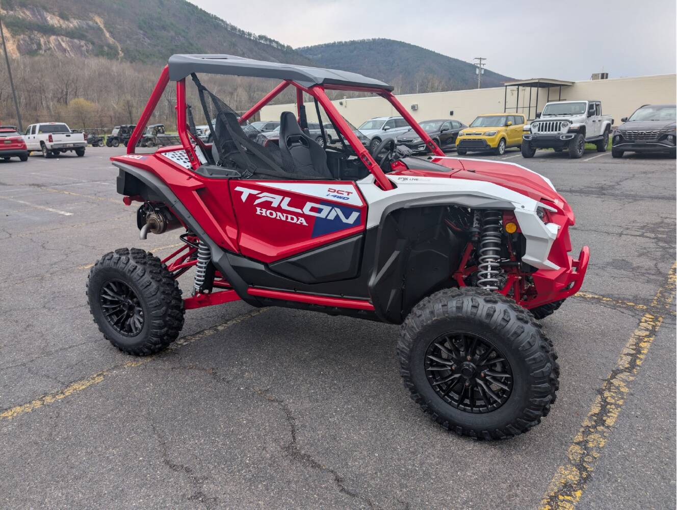 A photo of this 2026 Honda Talon 1000R FOX Live Valve