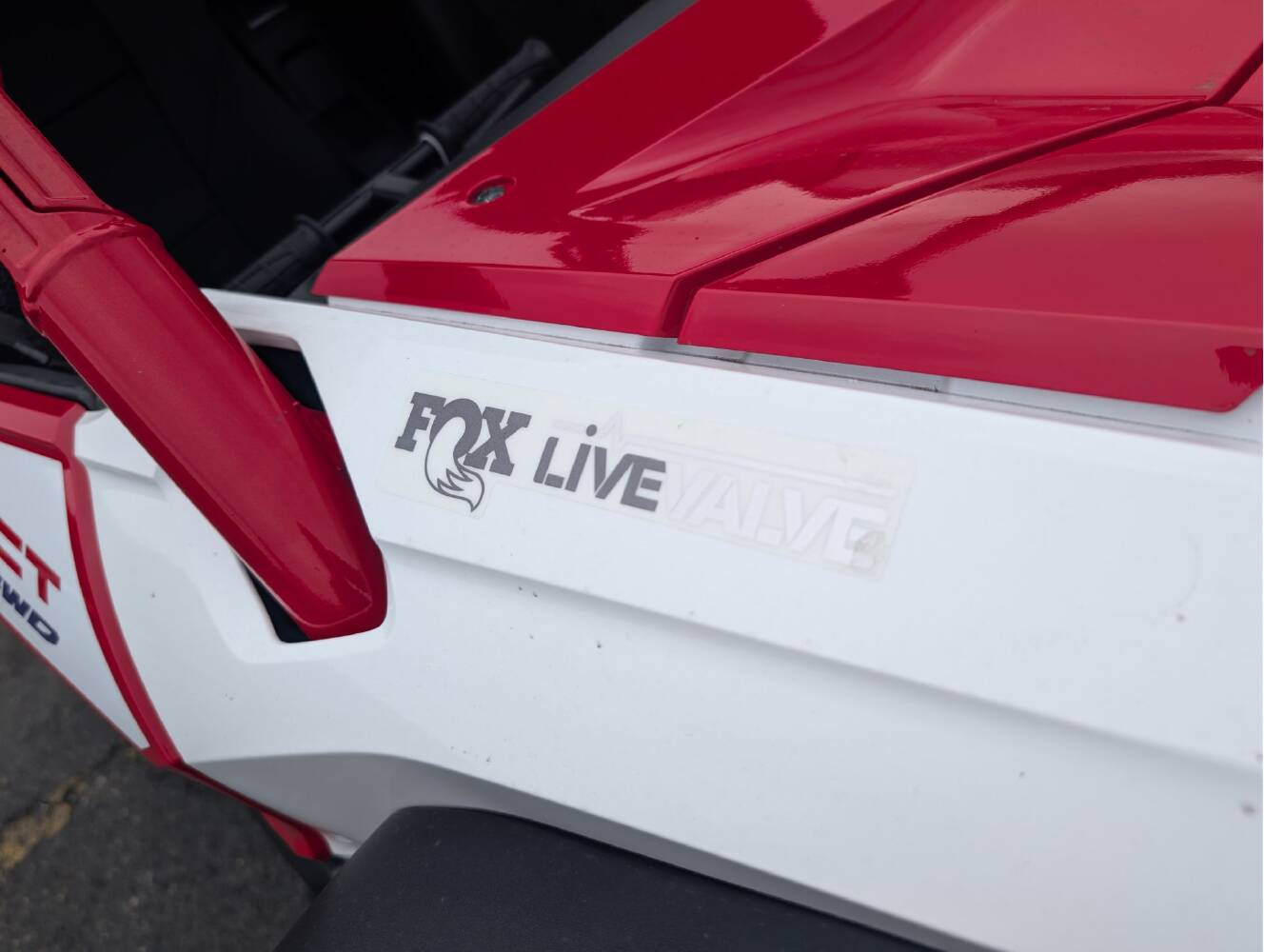 A photo of this 2026 Honda Talon 1000R FOX Live Valve