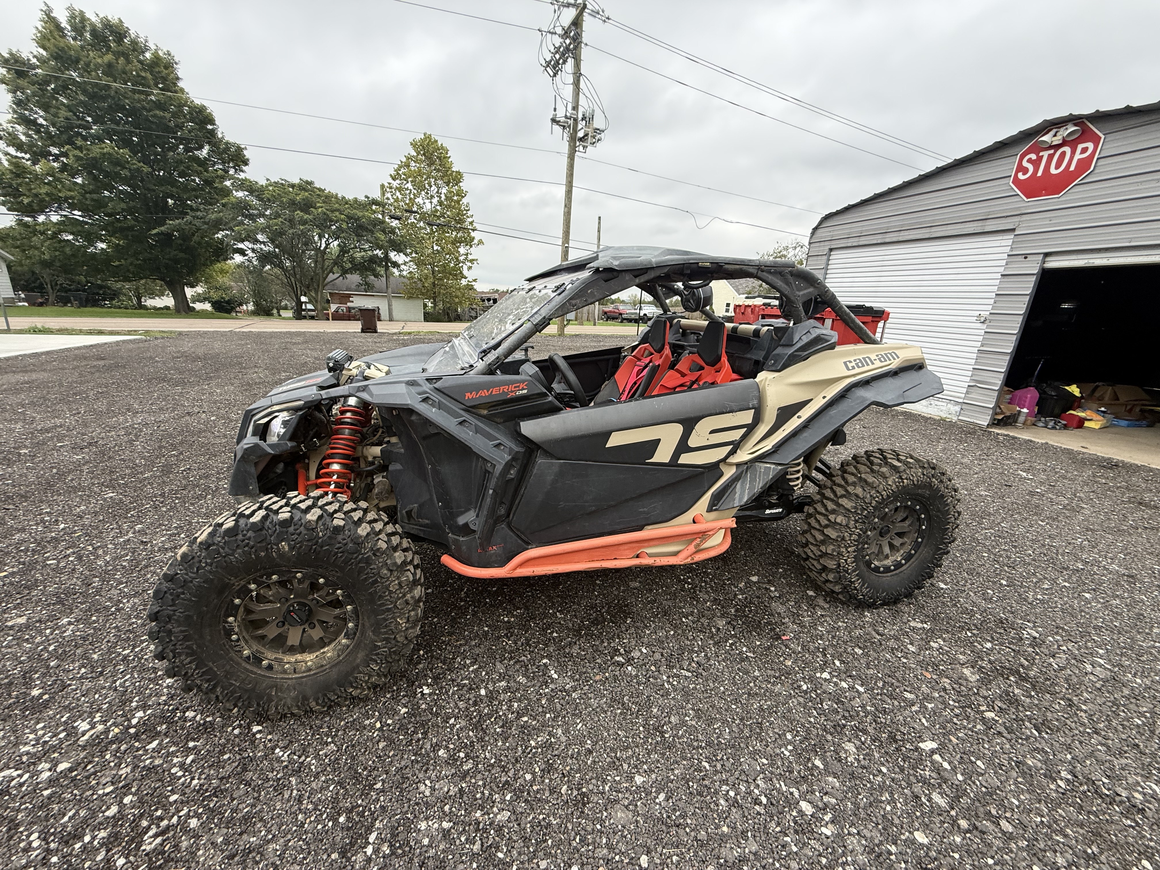 2022 Can-Am MAVERICK X3 X DS TURBO RR 64 in hamilton OH