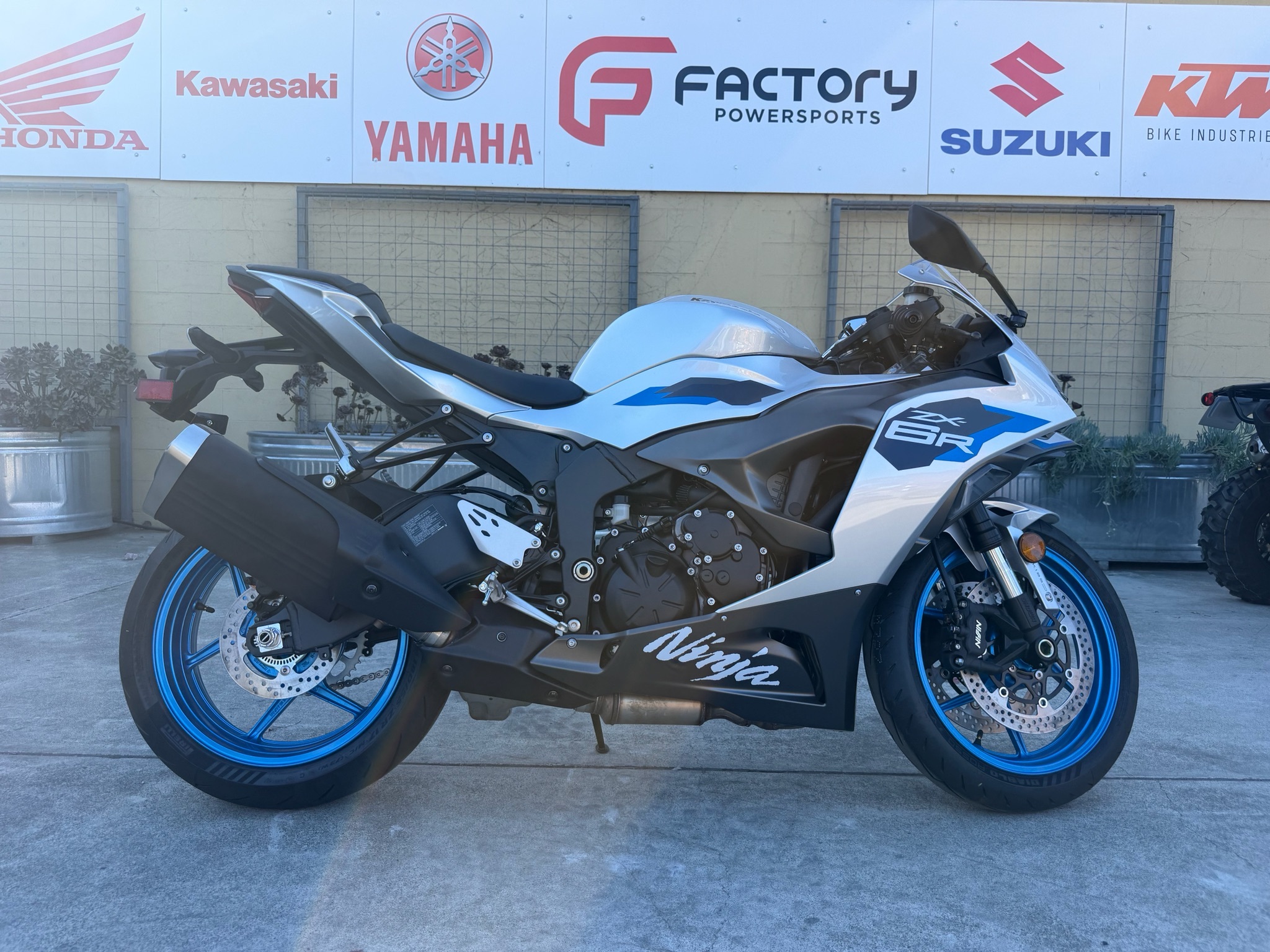 2027 Kawasaki Ninja® ZX™-6R ABS ABS in Santa Rosa, CA