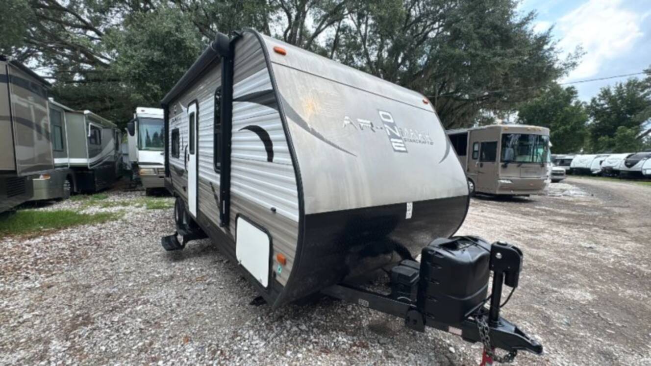 A photo of this 2017 Starcraft AR-ONE MAXX 23FB