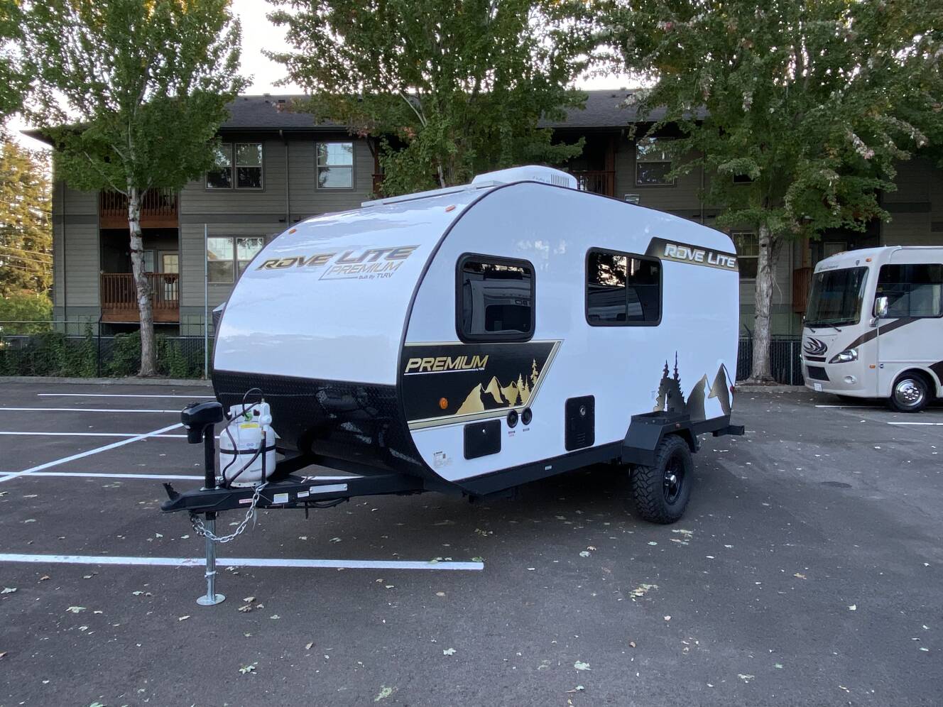 A photo of this 2027 Travel Lite ROVE LITE 16RB Premium