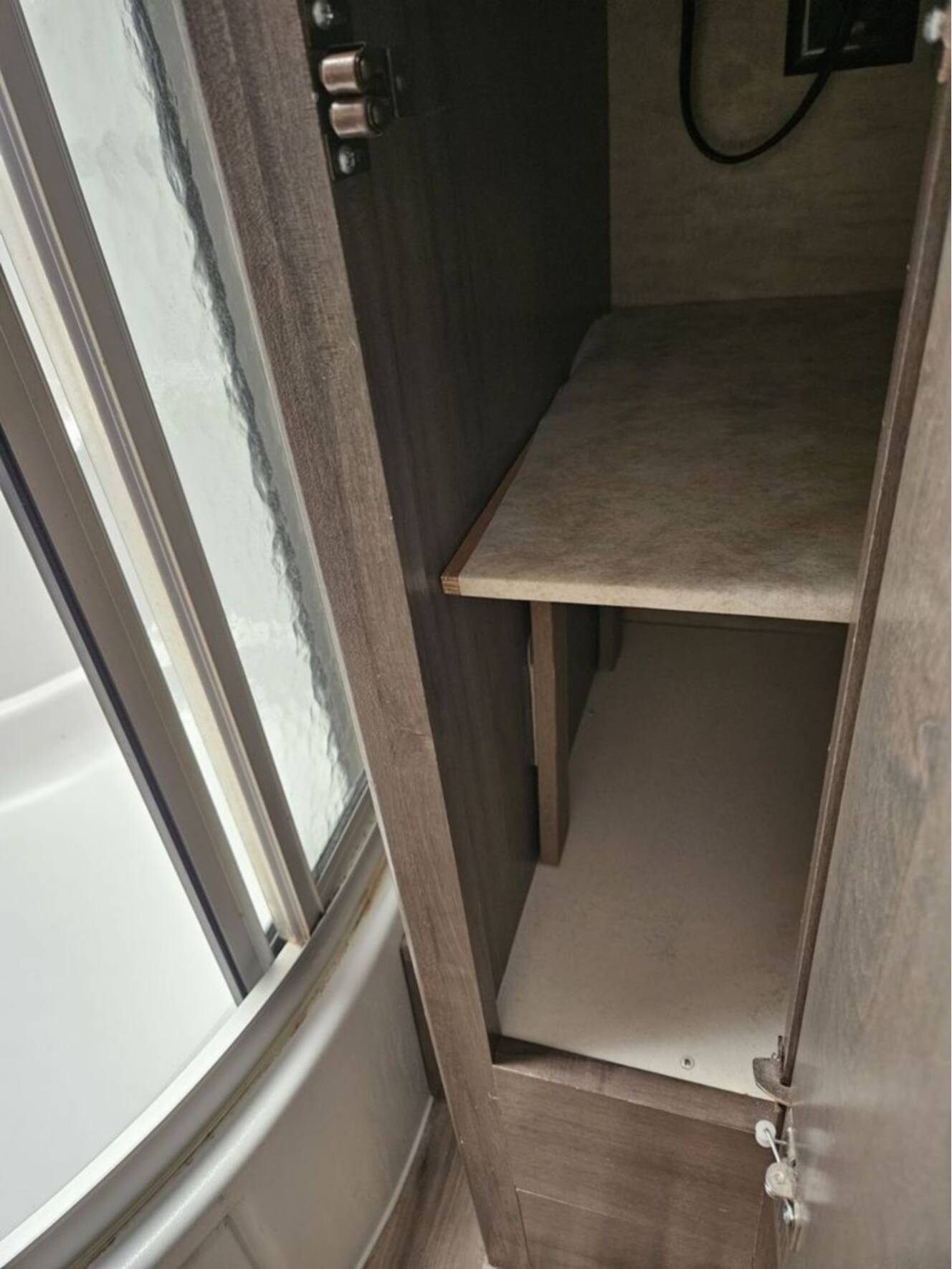 A photo of this 2017 Winnebago Vista LX 27N