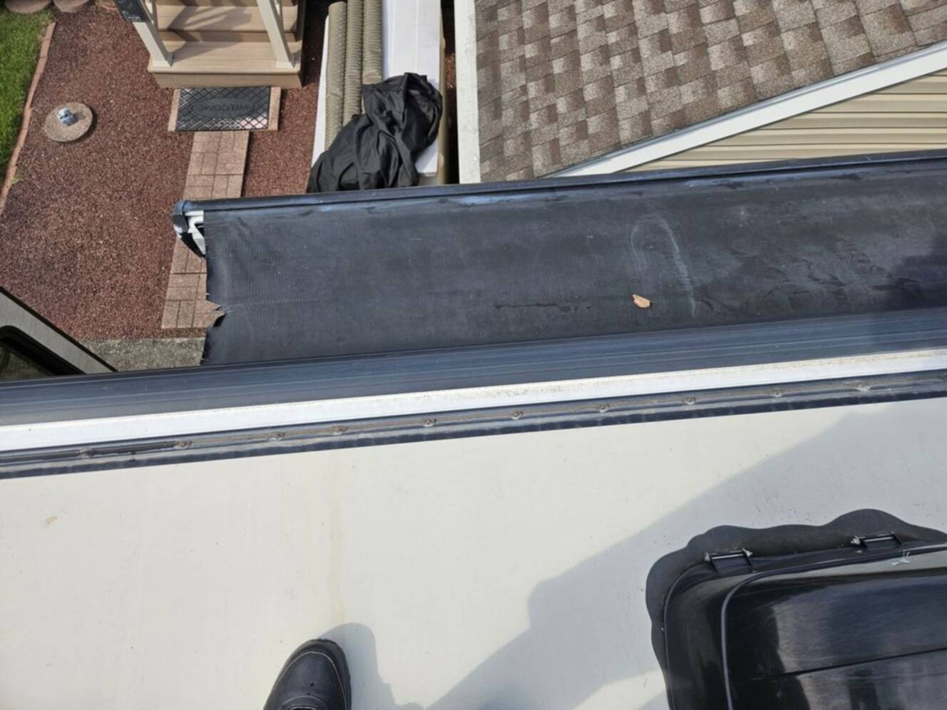 A photo of this 2017 Winnebago Vista LX 27N