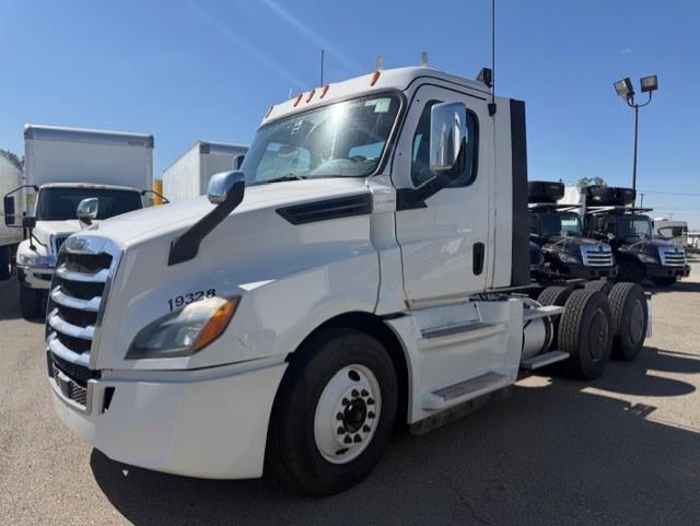 2019 Freightliner Cascadia in Fontana, CA