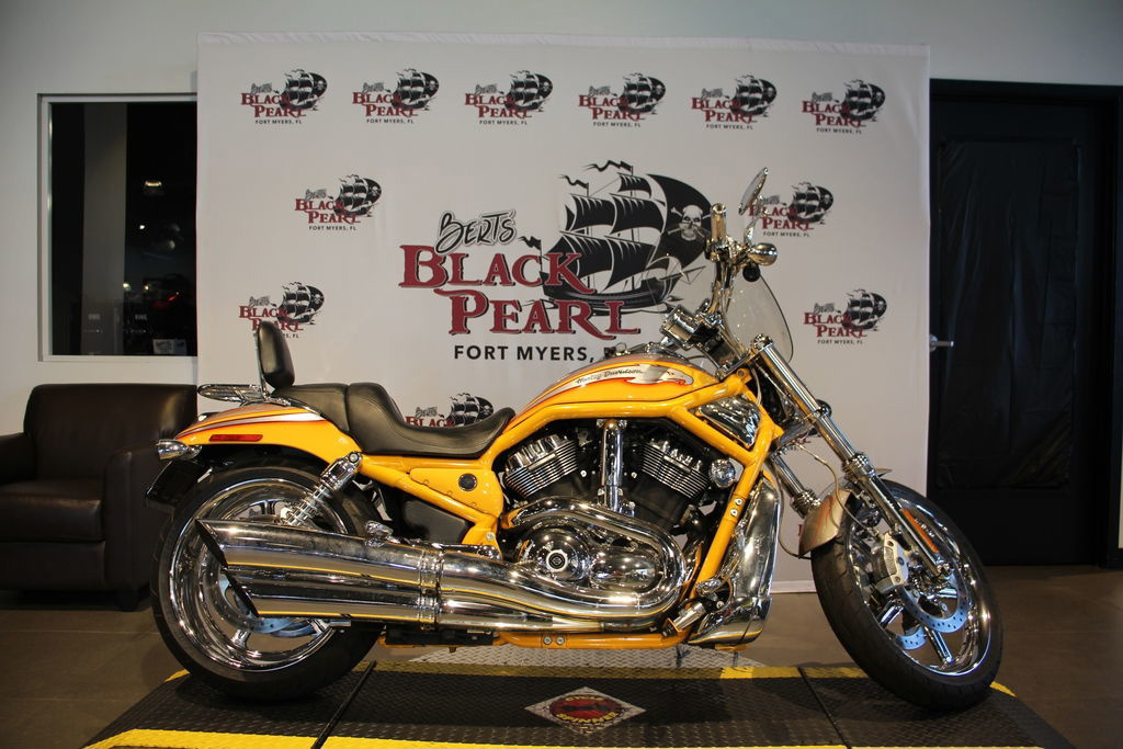 2006 Harley-Davidson VRSCSE2 - V-Rod Screamin' Eagle BASE in Fort Myers, FL