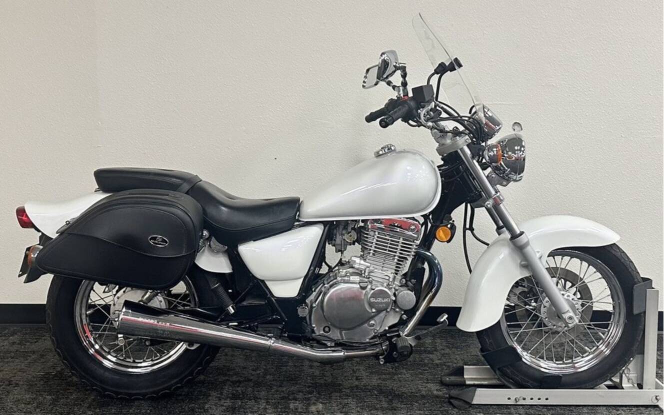 A photo of this 2009 Suzuki GZ 250
