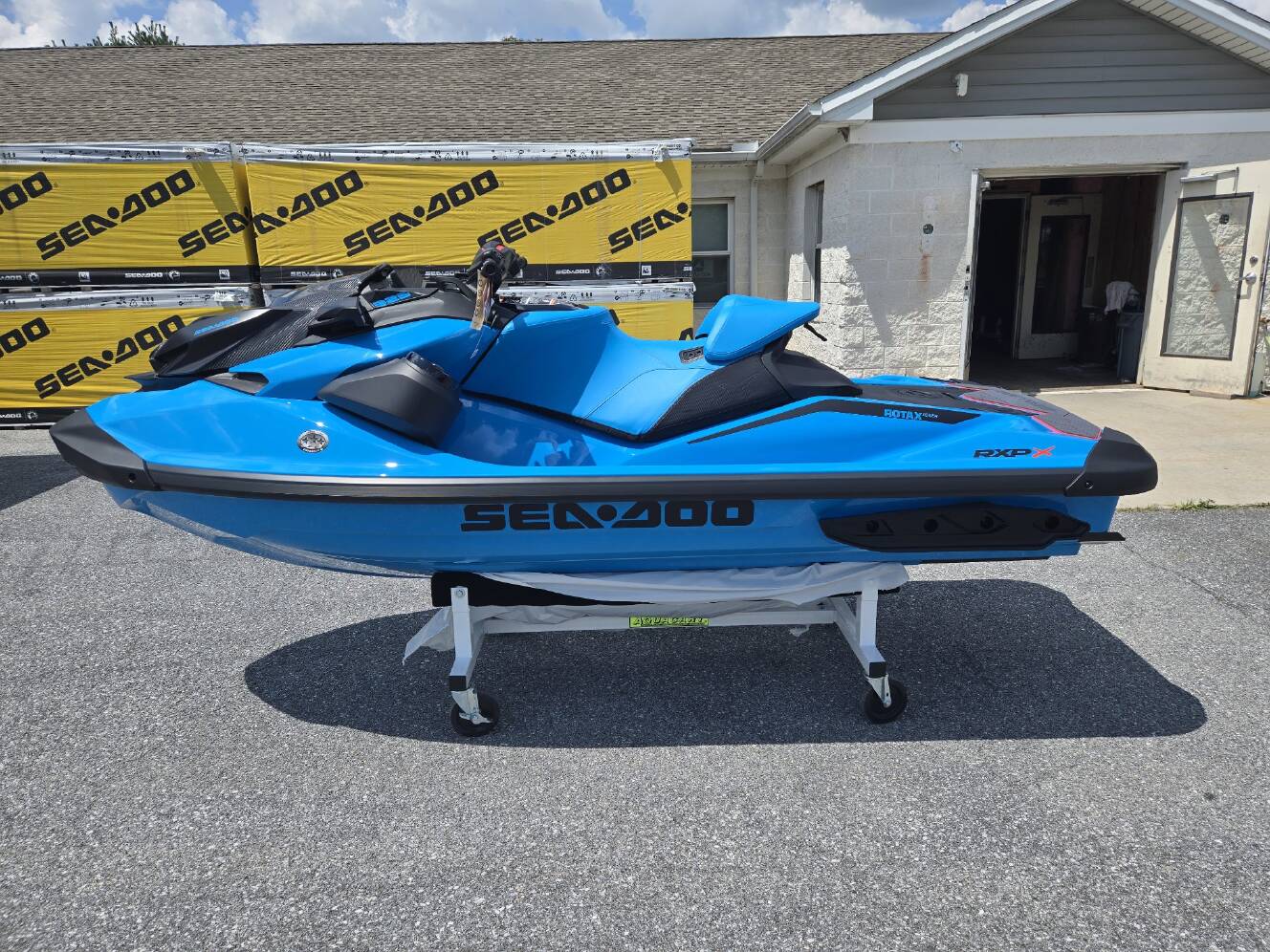 A photo of this 2026 Sea-Doo RXP-X 325 Tech Package