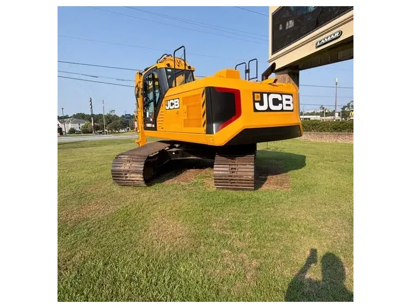 2026 JCB 220X