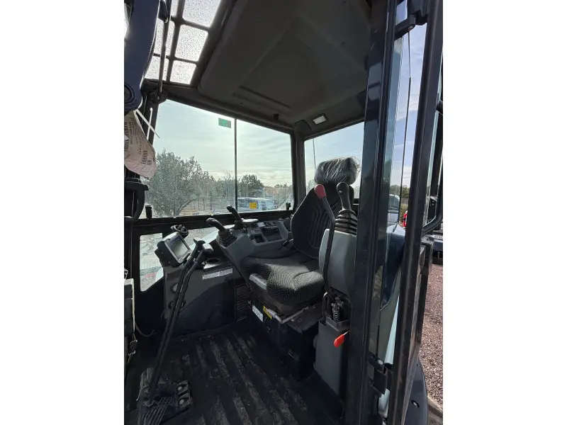 2025 BOBCAT E60