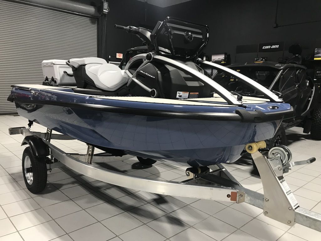 2027 Yamaha Crosswave® in oakland FL