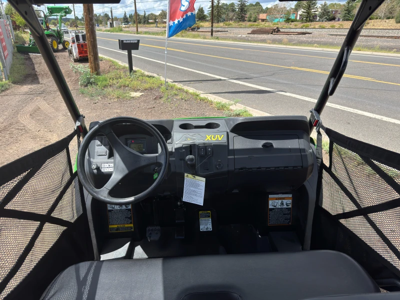 2024 JOHN DEERE Gator XUV560E Base