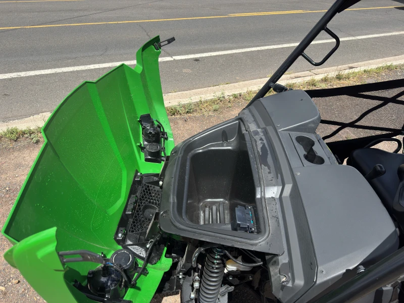 2024 JOHN DEERE Gator XUV560E Base