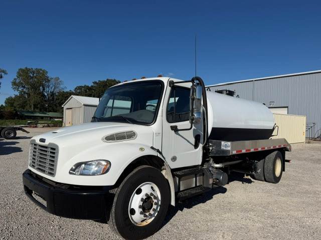 2018 FREIGHTLINER BUSINESS CLASS M2 106 in Forest Park, GA