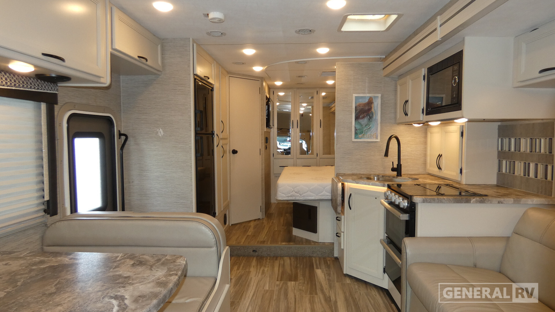 2022 Thor Motor Coach FOUR WINDS 27R in ocala FL