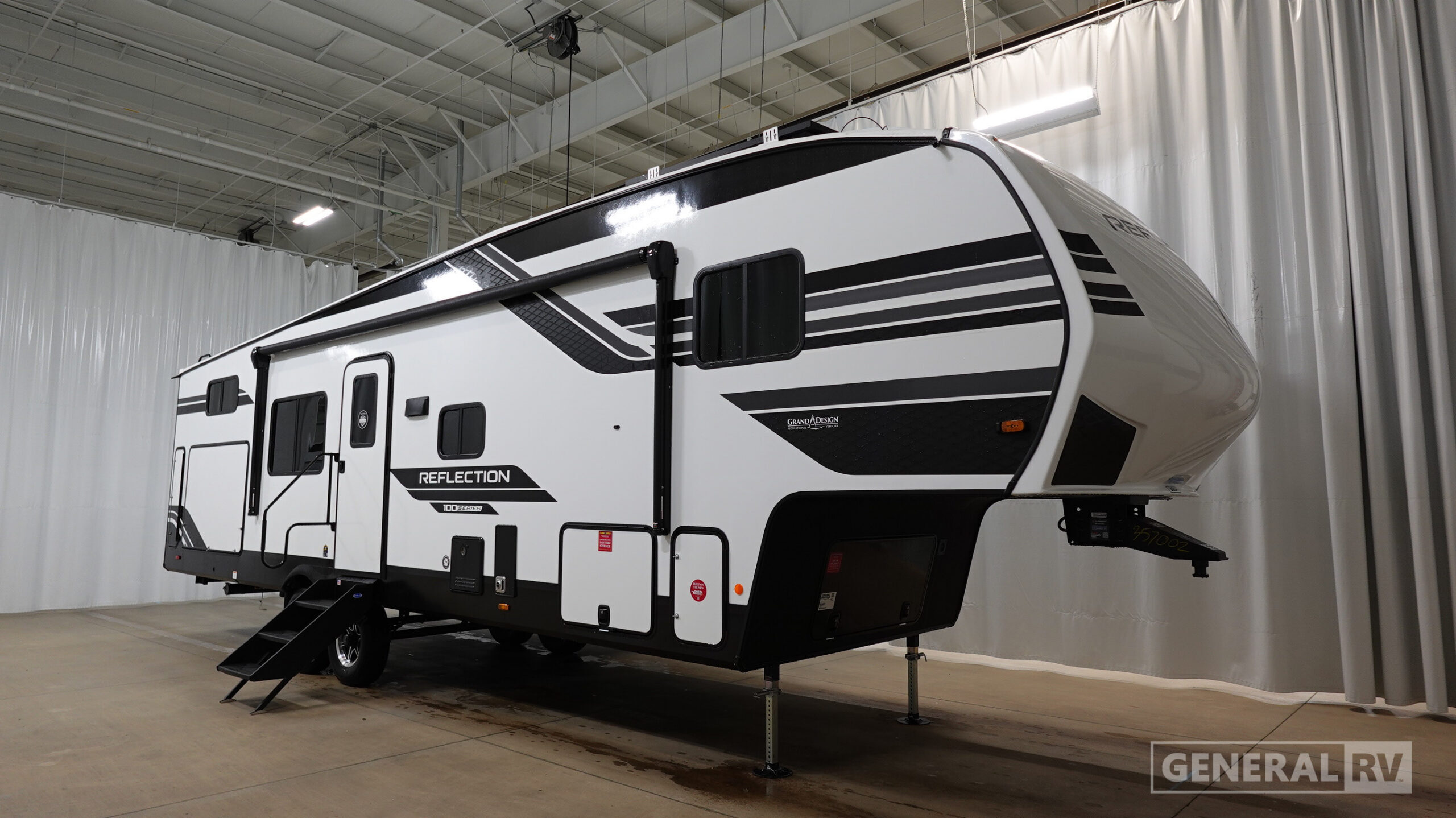 2027 Grand Design Reflection 100 Series 32BH in north canton OH