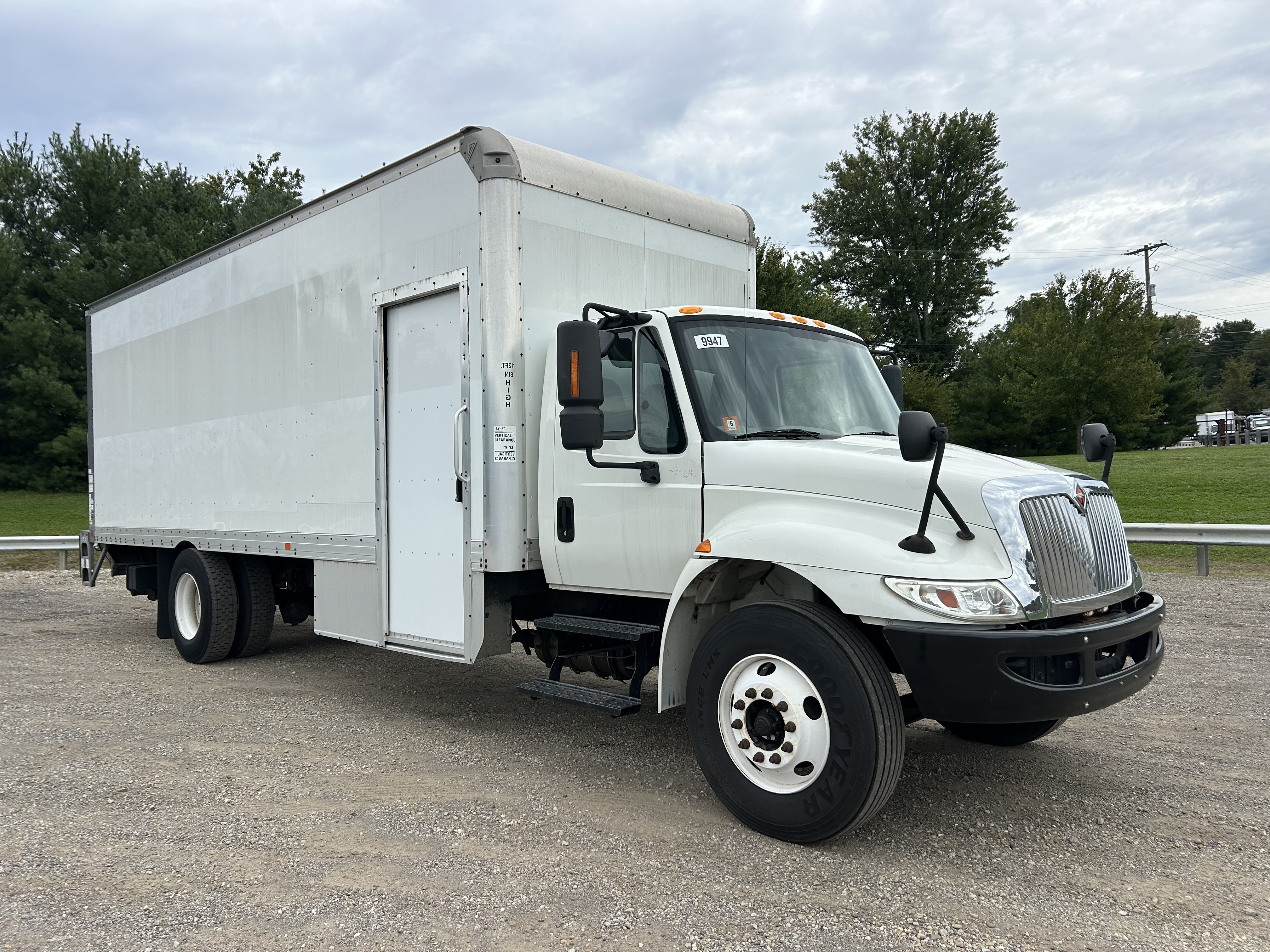 2018 INTERNATIONAL 4300 in Mount Vernon, OH