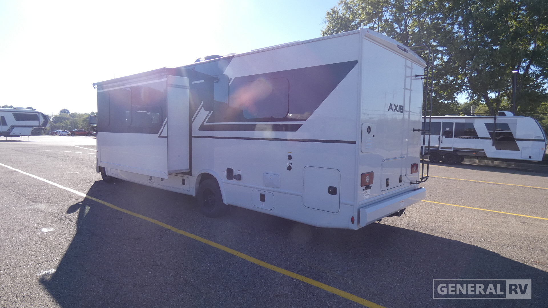 2027 Thor Motor Coach AXIS 28.1 in north canton OH