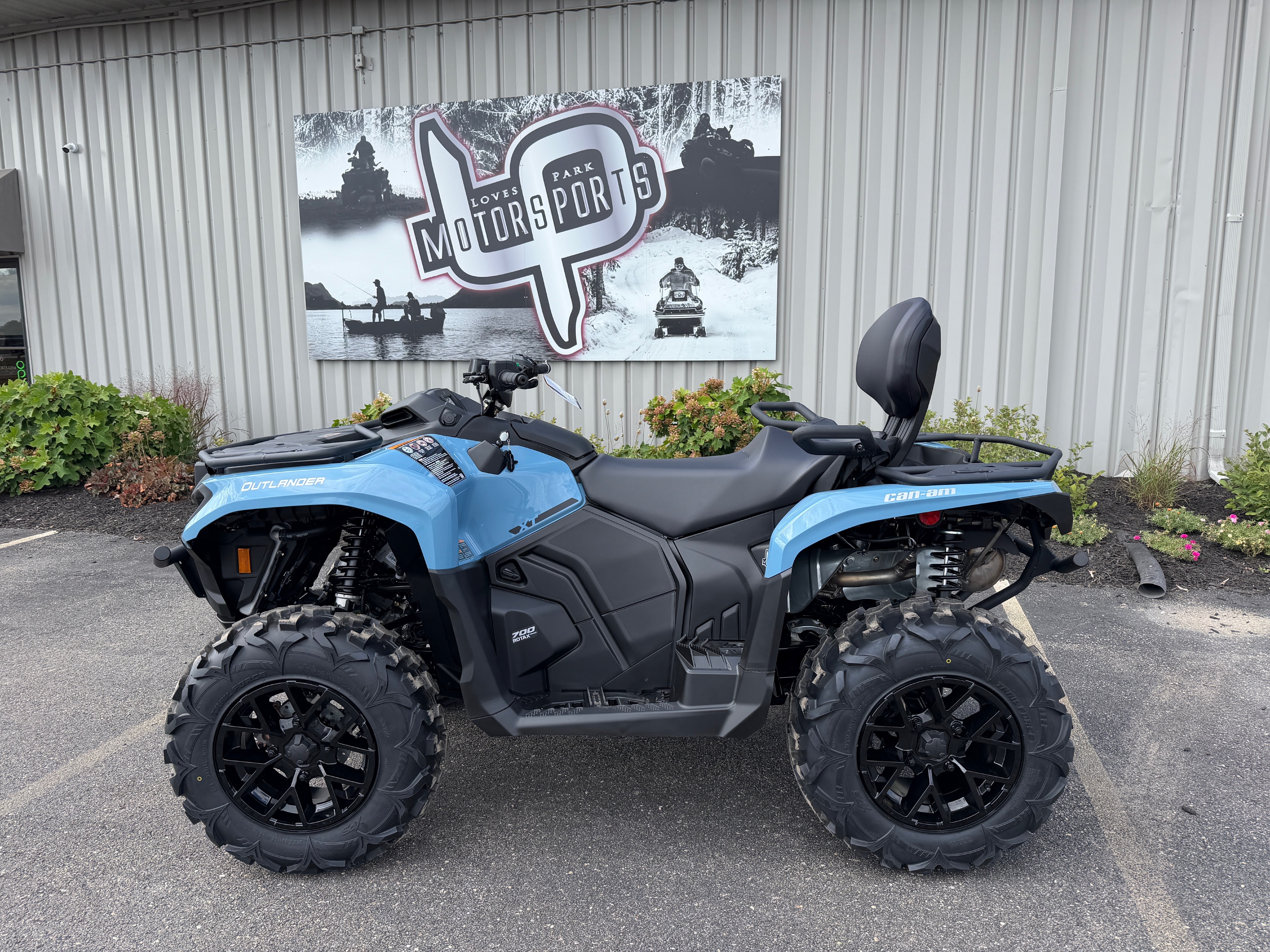 2026 Can-Am Outlander MAX XT 700 Recreation/Utility ATV