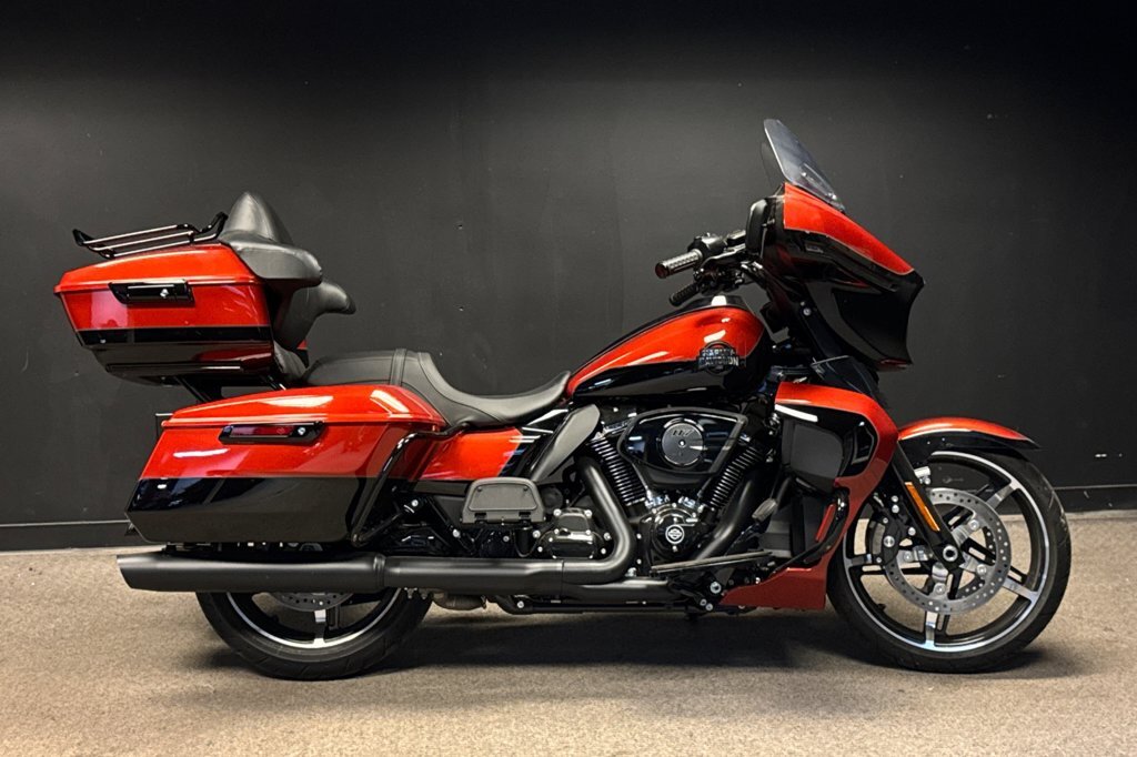 2025 Harley-Davidson STREET GLIDE ULTRA BASE in San Diego, CA