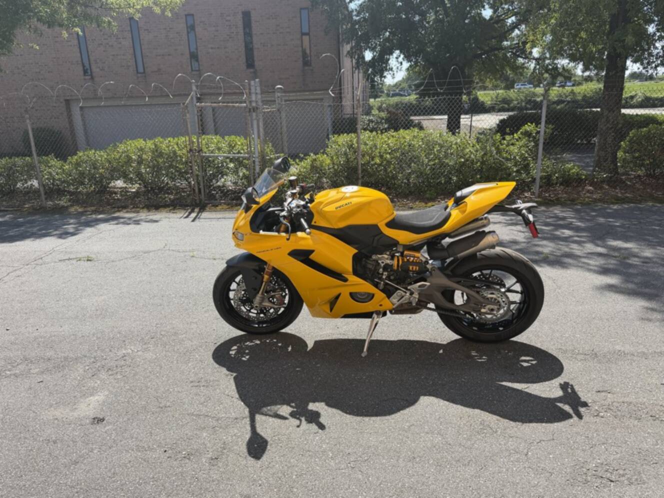 A photo of this 2026 Ducati Panigale V2 S Ducati Yellow