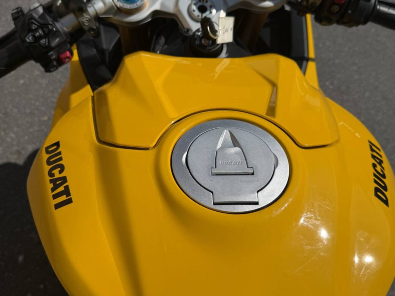 A photo of this 2026 Ducati Panigale V2 S Ducati Yellow