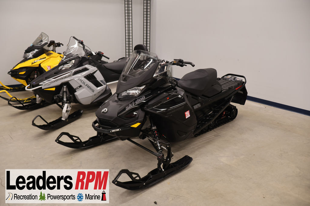 2023 Ski-Doo 600R Renegade Enduro IR XT 7.8 Snowmobile snowmobile