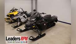 2023 Ski-Doo 600R Renegade Enduro IR XT 7.8 Snowmobile snowmobile