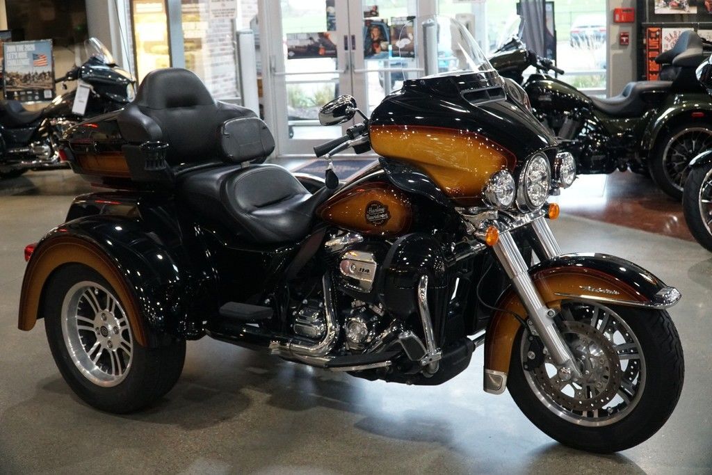 2024 Harley-Davidson® FLHTCUTG - Tri Glide® Ultra ULTRA CLASSIC in Omaha, NE