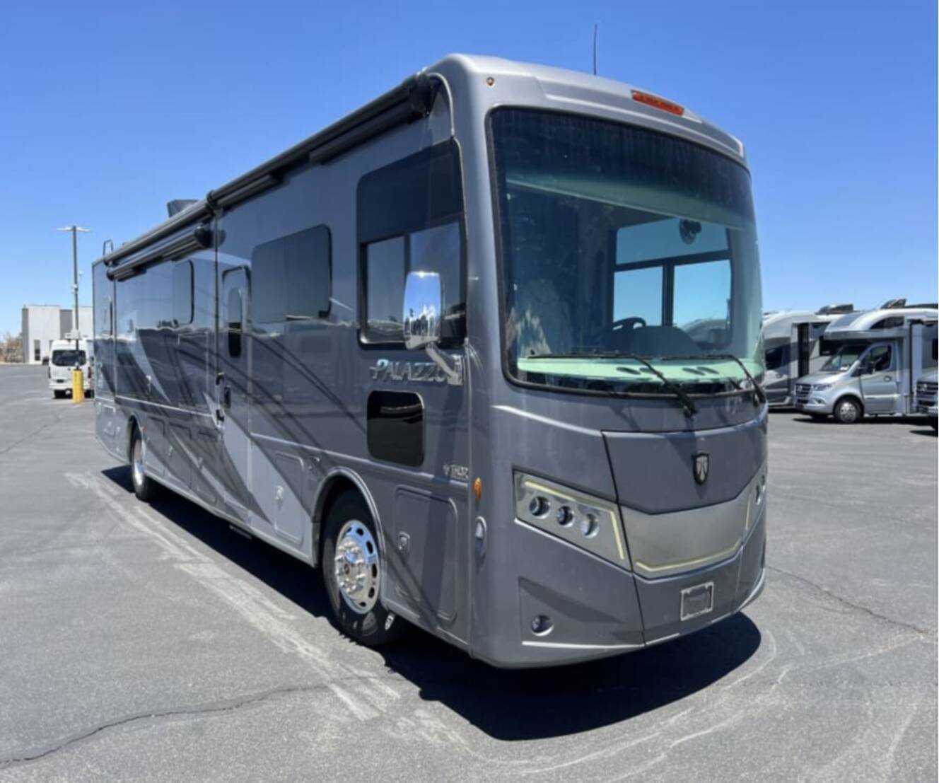 A photo of this 2023 Thor Motor Coach PALAZZO 37.4