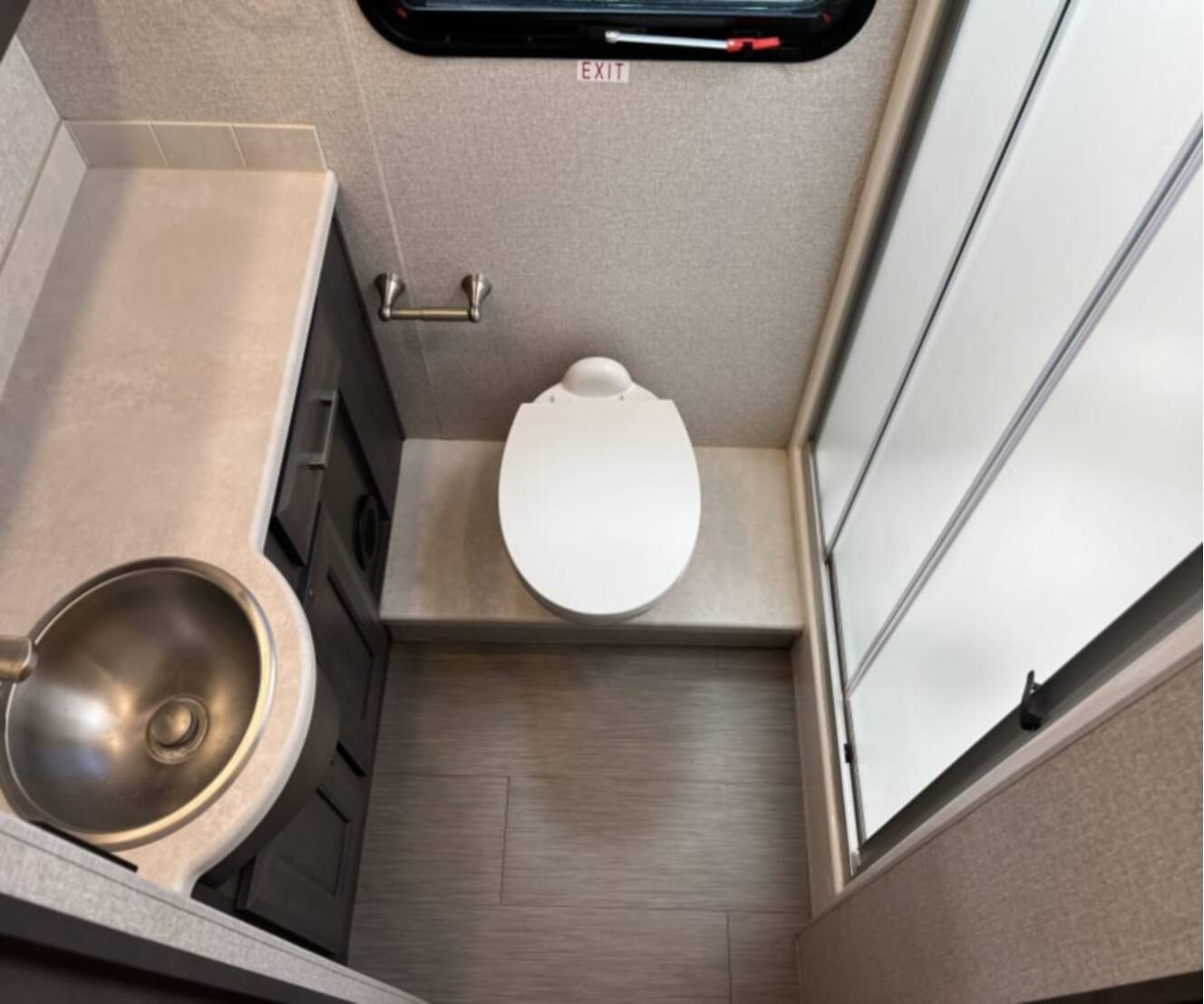 A photo of this 2023 Thor Motor Coach PALAZZO 37.4