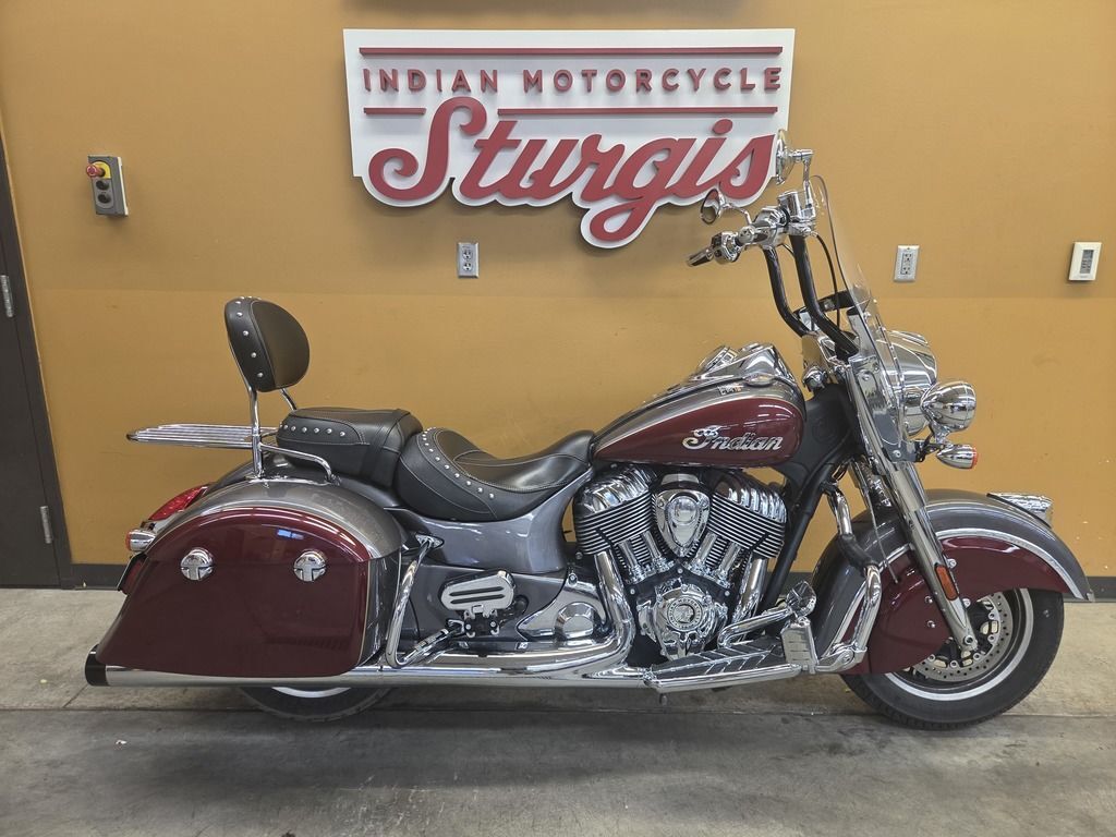 2019 Indian Motorcycle® Springfield® Metallic Jade / Thunder Black BASE in Sturgis, SD