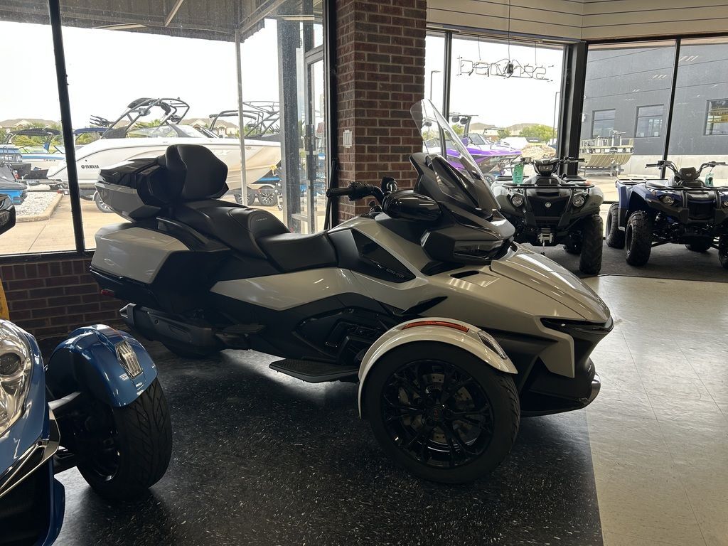 2021 Can-Am Spyder® RT Limited Dark RT LIMITED in Broken Arrow, OK