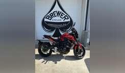 2017 Yamaha FZ-09 Sportbike motorcycle