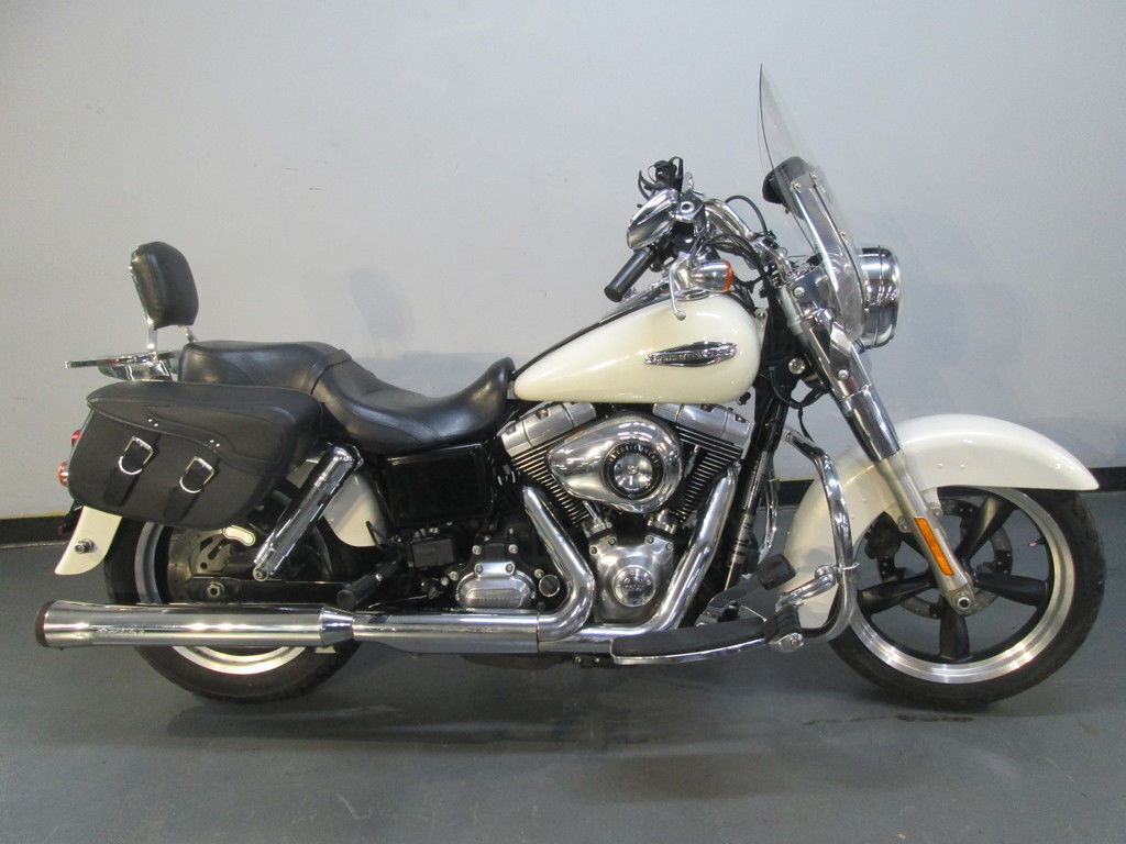 2014 Harley-Davidson® FLD - Dyna® Switchback in Lewis Center, OH