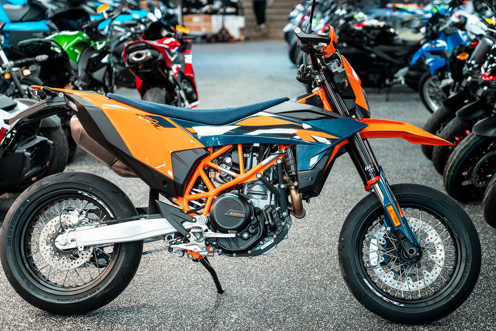 2026 KTM 690 SMC R ENDURO R in Upper Darby, PA