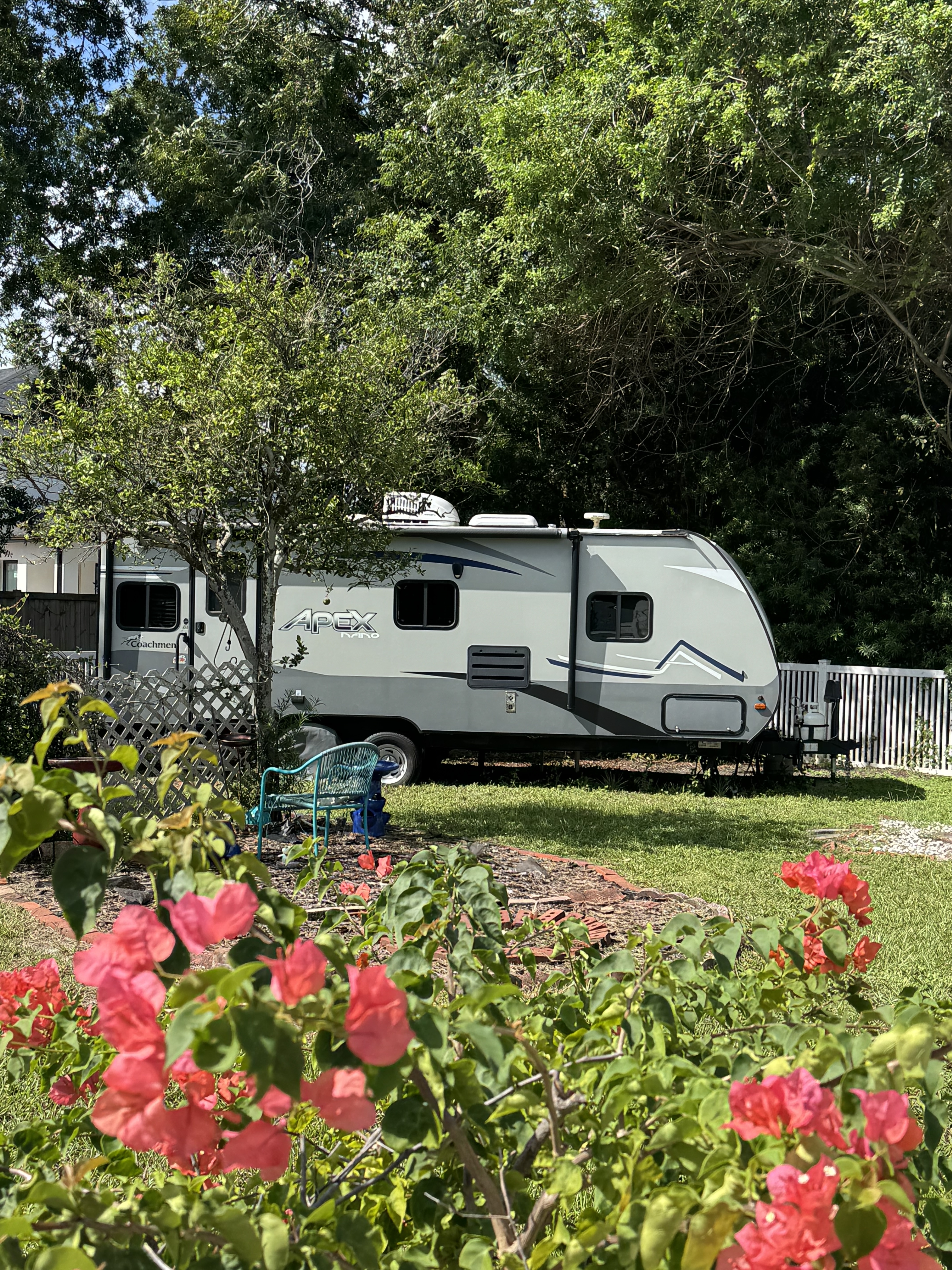 2020 Coachmen APEX NANO 213RDS in tampa FL