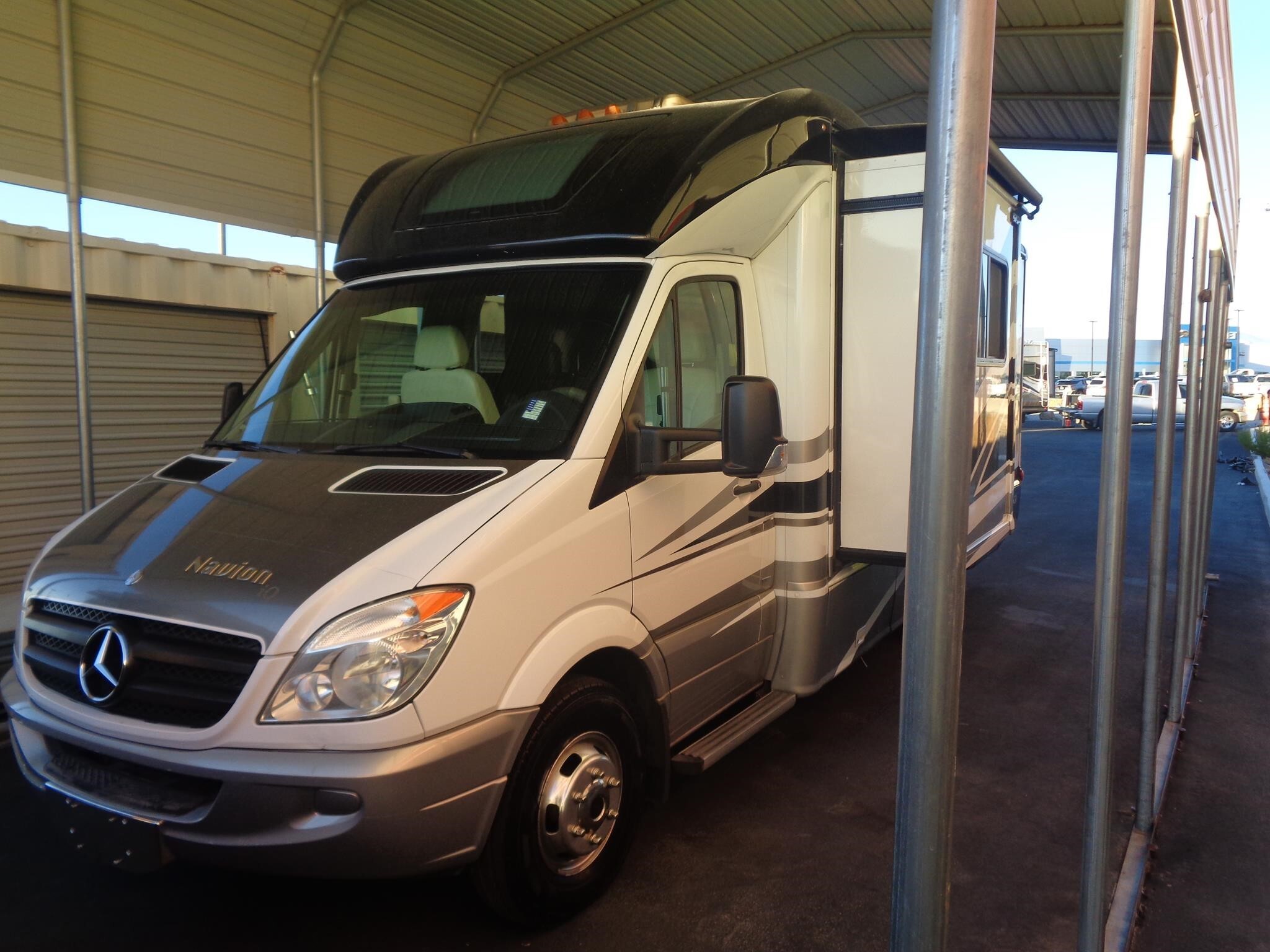 2013 Itasca NAVION IQ 24V in pahrump NV