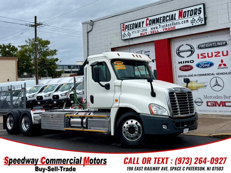 2019 Freightliner Cascadia 125 Extended frame in Paterson, NJ