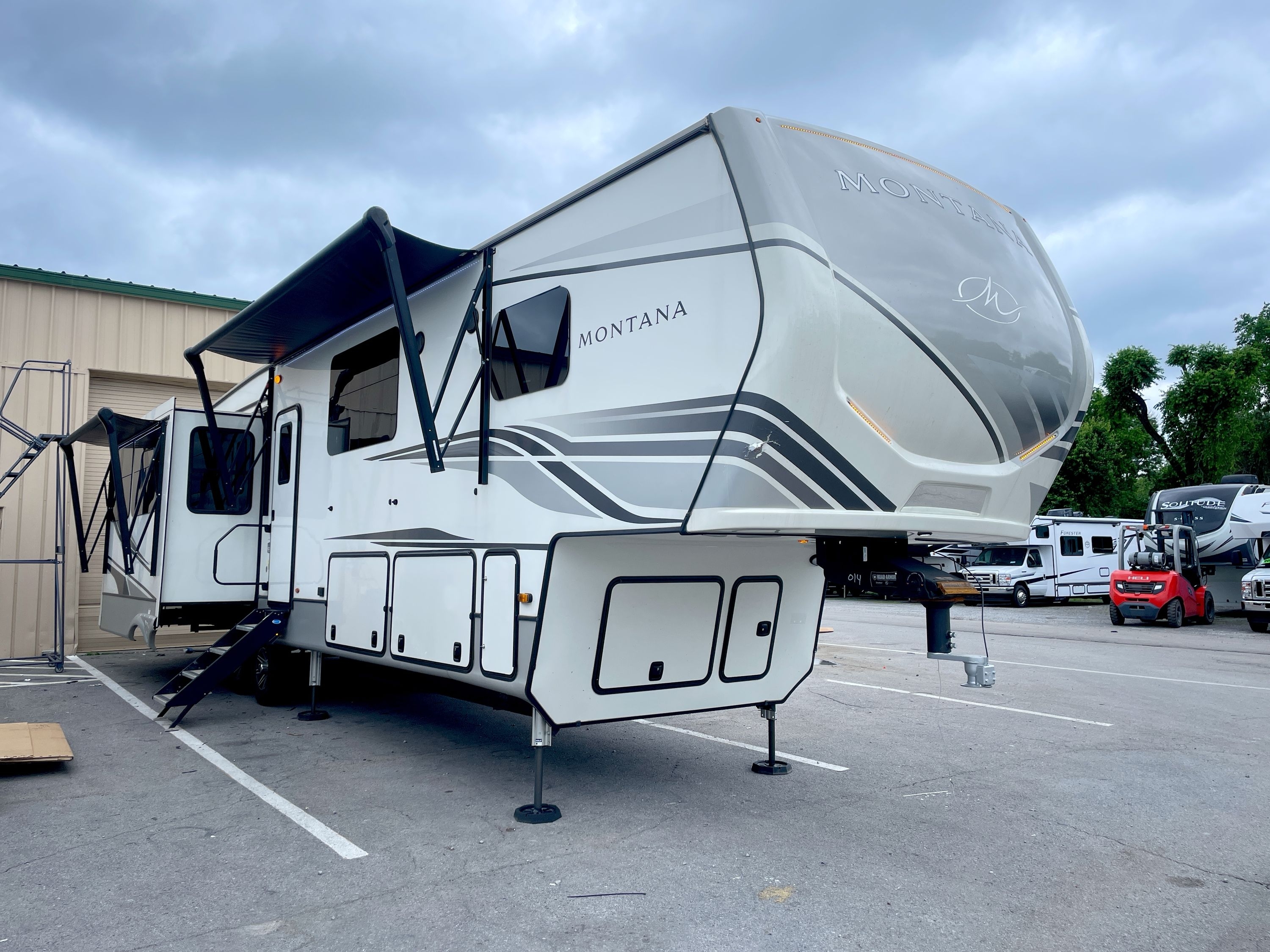 2023 Keystone MONTANA 3857BR in nashville TN