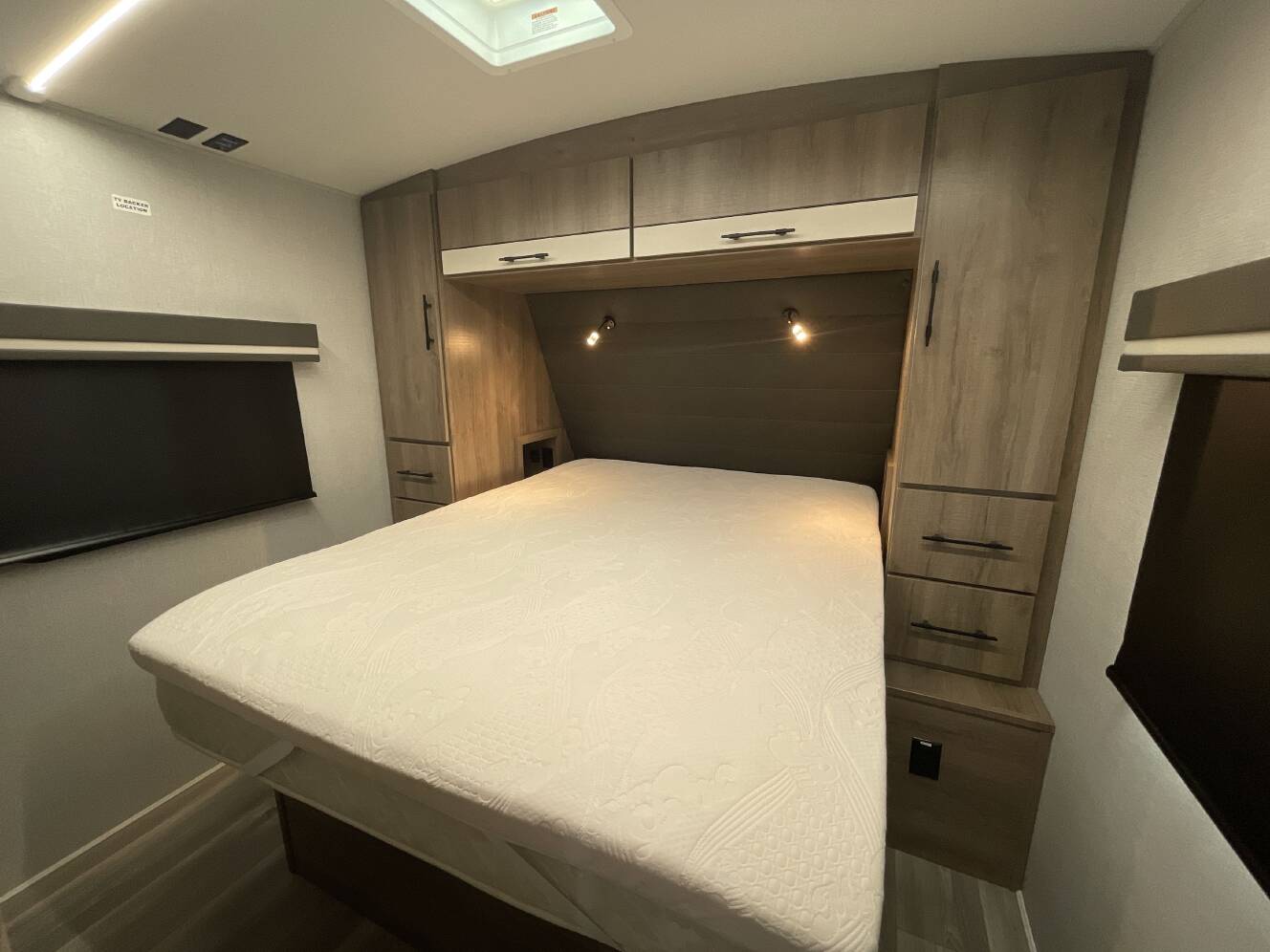 A photo of this 2024 Grand Design IMAGINE 3100RD