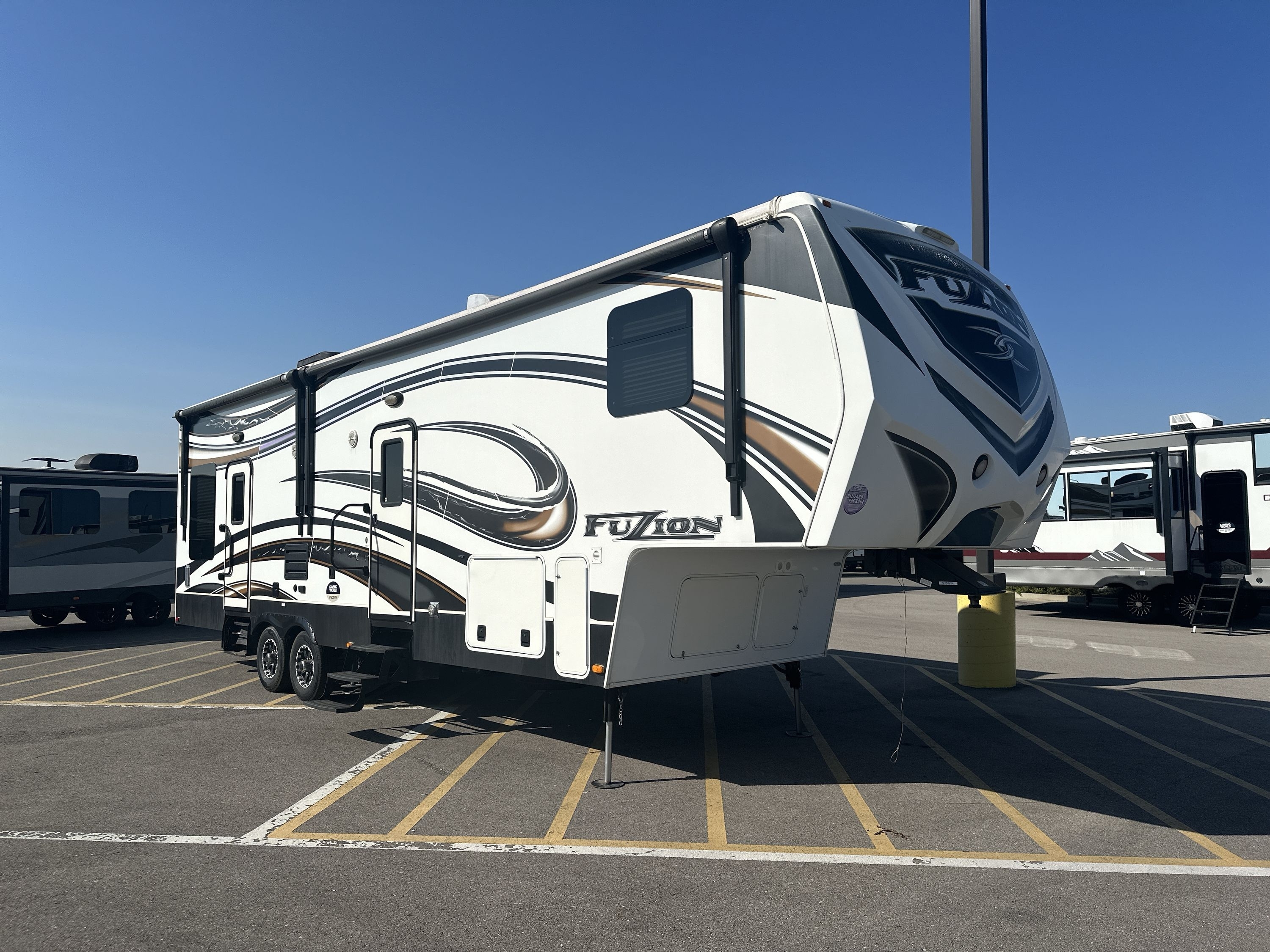 2014 Keystone FUZION 310 in scott city MO