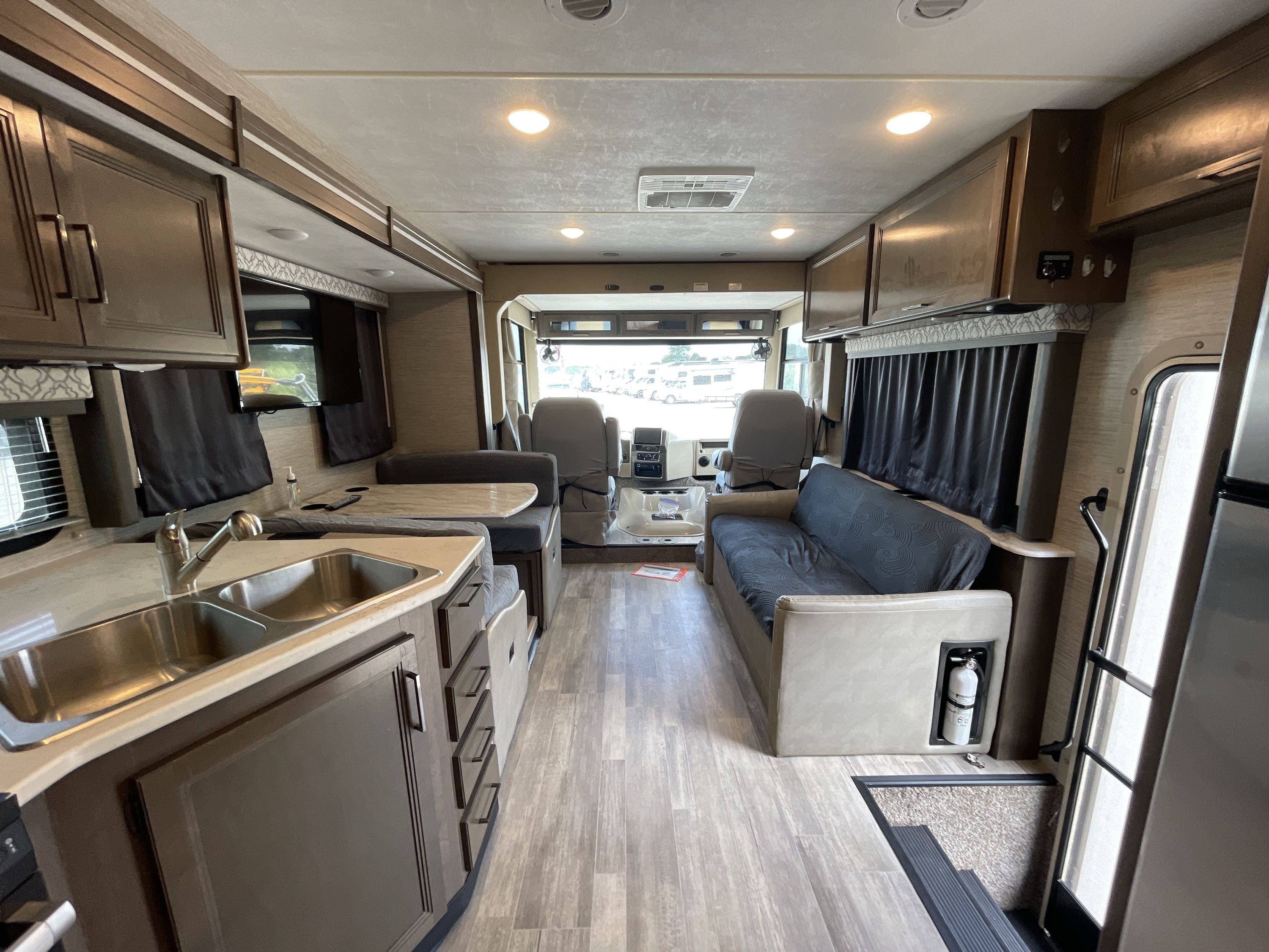 2022 Thor FREEDOM TRAVELER A32 in cedar falls IA
