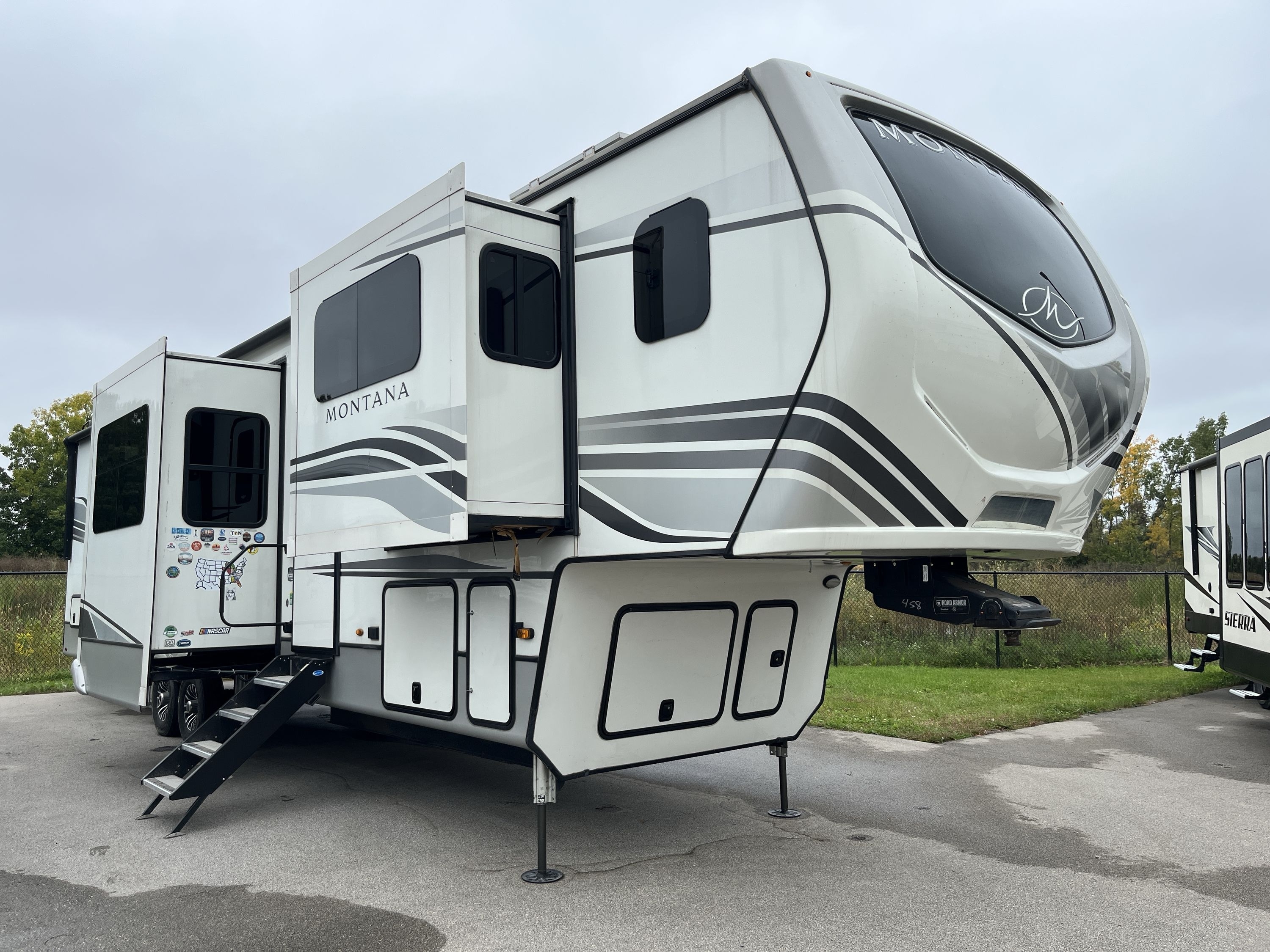 2023 Keystone MONTANA 3941FO in oshkosh WI