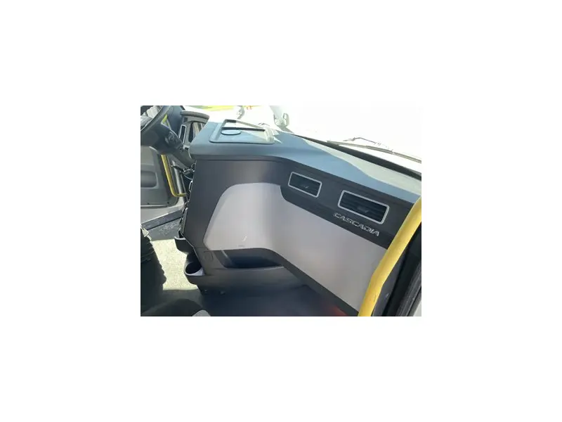 2022 FREIGHTLINER CASCADIA 126